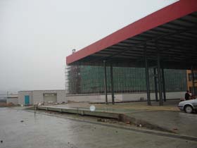 ���ﺭ���ڽ�����վ